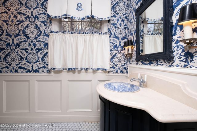 2802 S HUGHES Street, Amarillo, TX 79109