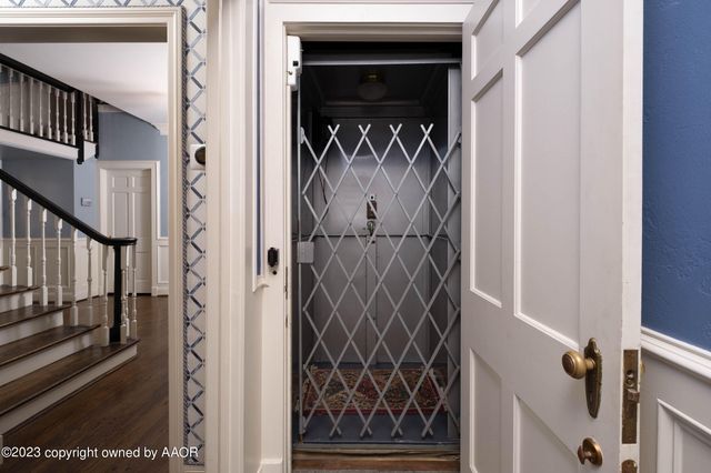 2802 S HUGHES Street, Amarillo, TX 79109