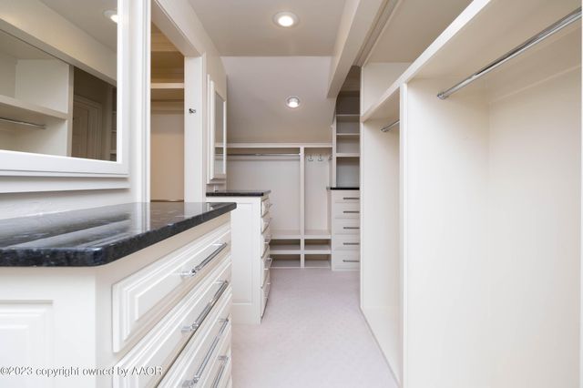 2802 S HUGHES Street, Amarillo, TX 79109