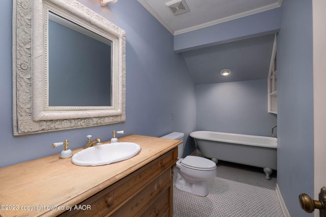 2802 S HUGHES Street, Amarillo, TX 79109