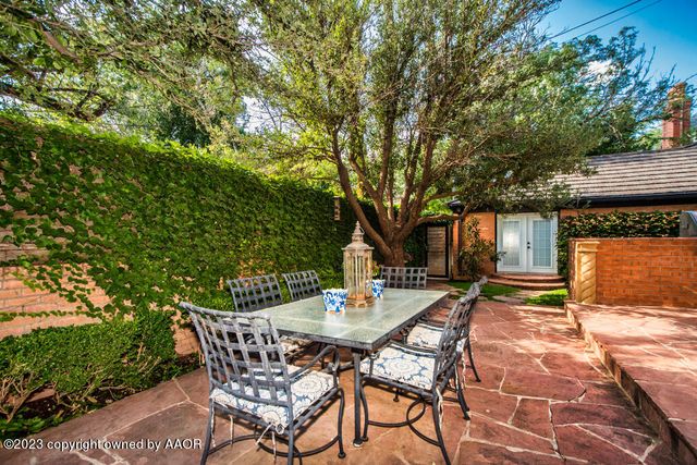 2802 S HUGHES Street, Amarillo, TX 79109