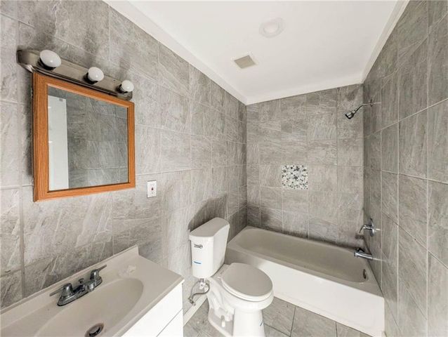 2403 Clarissa Drive, Atlanta, GA 30318