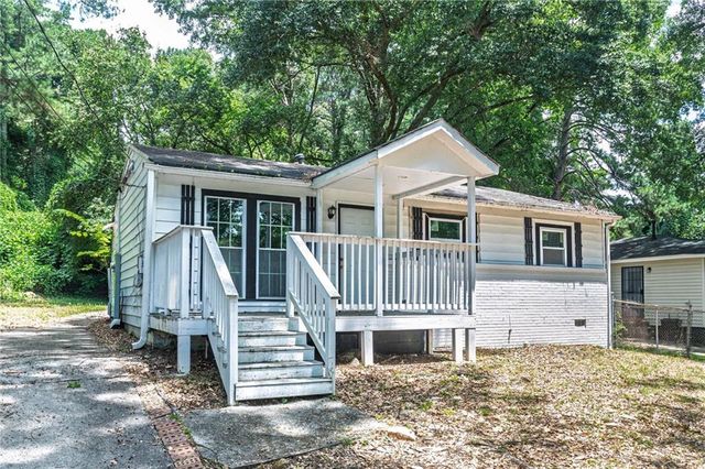 2403 Clarissa Drive, Atlanta, GA 30318