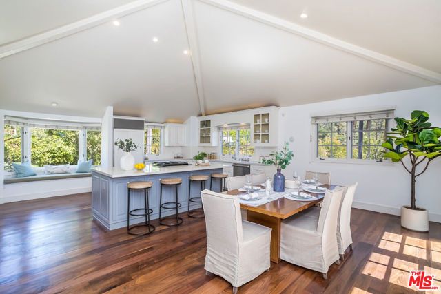 941 N Norman Place, Los Angeles, CA 90049