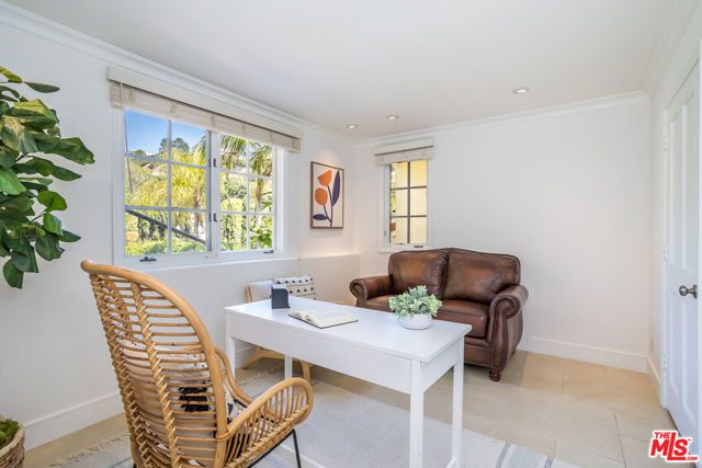 941 N Norman Place, Los Angeles, CA 90049