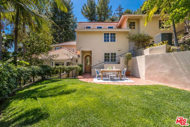 941 N Norman Place, Los Angeles, CA 90049