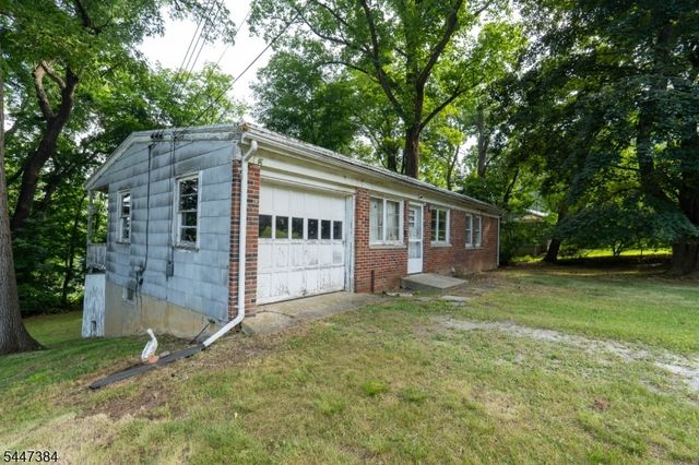 24 Underrock Rd, Sparta Twp., NJ 07871