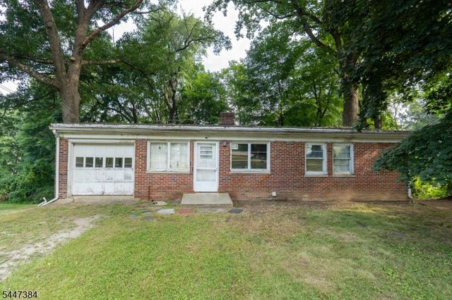 24 Underrock Rd, Sparta Twp., NJ 07871