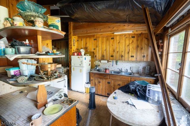 24 Underrock Rd, Sparta Twp., NJ 07871