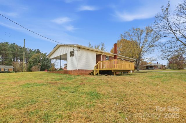 1618 Union Grove Road, Lenoir, NC 28645