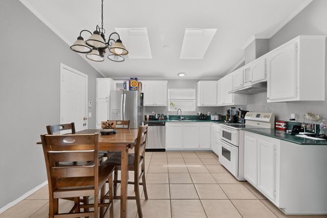 8842 Odin Road SW, Albuquerque, NM 87121