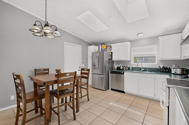 8842 Odin Road SW, Albuquerque, NM 87121