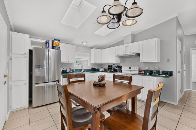 8842 Odin Road SW, Albuquerque, NM 87121
