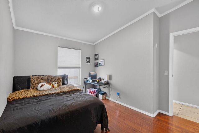 8842 Odin Road SW, Albuquerque, NM 87121