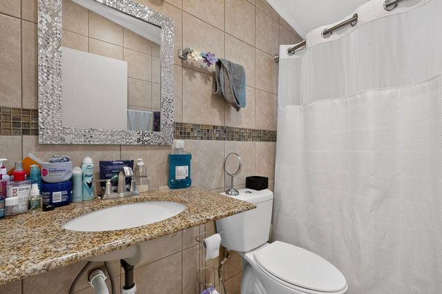 8842 Odin Road SW, Albuquerque, NM 87121