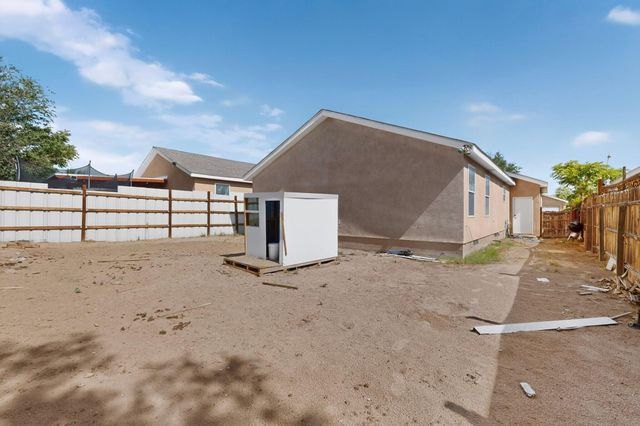 8842 Odin Road SW, Albuquerque, NM 87121