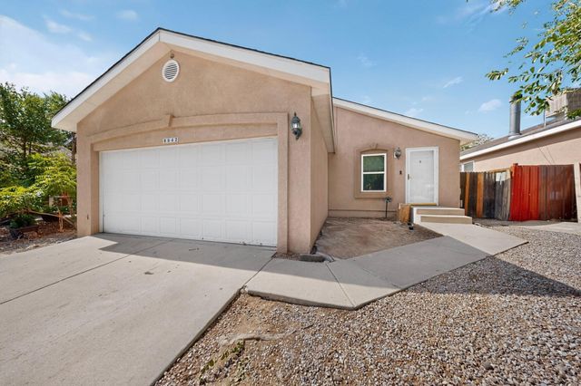 8842 Odin Road SW, Albuquerque, NM 87121
