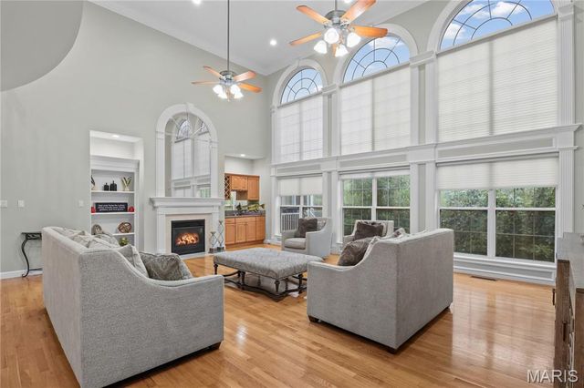 10570 Glen Oaks Drive, Festus, MO 63028