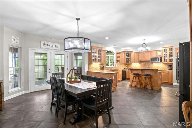 10570 Glen Oaks Drive, Festus, MO 63028