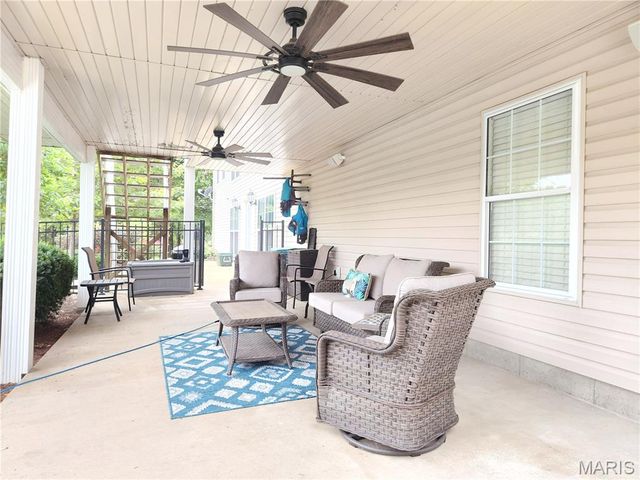 10570 Glen Oaks Drive, Festus, MO 63028