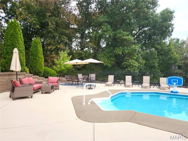 10570 Glen Oaks Drive, Festus, MO 63028
