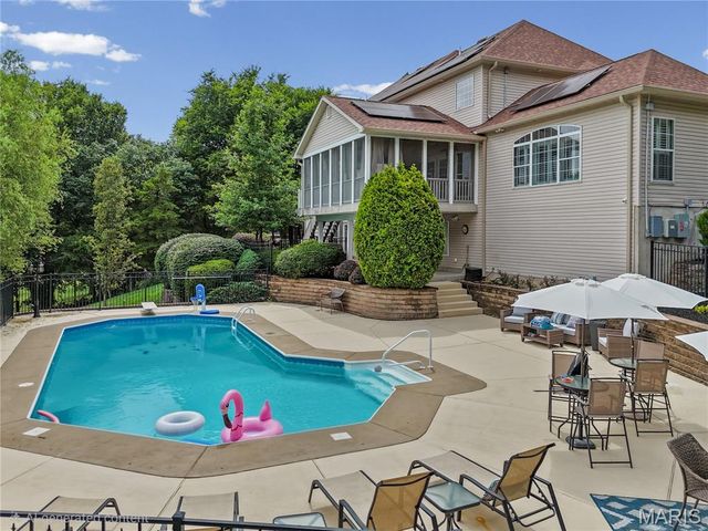 10570 Glen Oaks Drive, Festus, MO 63028