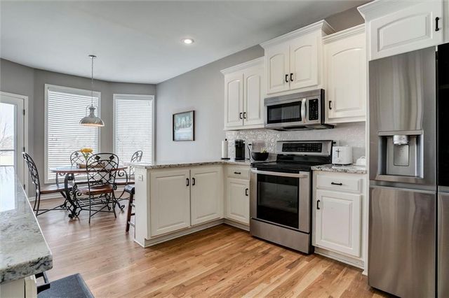 13721 Parkhill Street, Overland Park, KS 66221