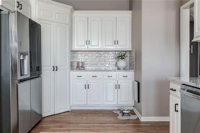 13721 Parkhill Street, Overland Park, KS 66221