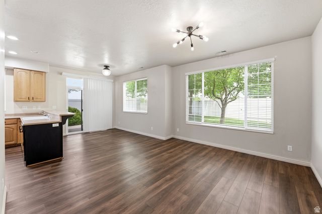 674 CANTERBURY LN, North Salt Lake, UT 84054