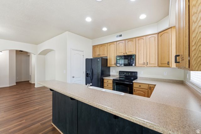 674 CANTERBURY LN, North Salt Lake, UT 84054