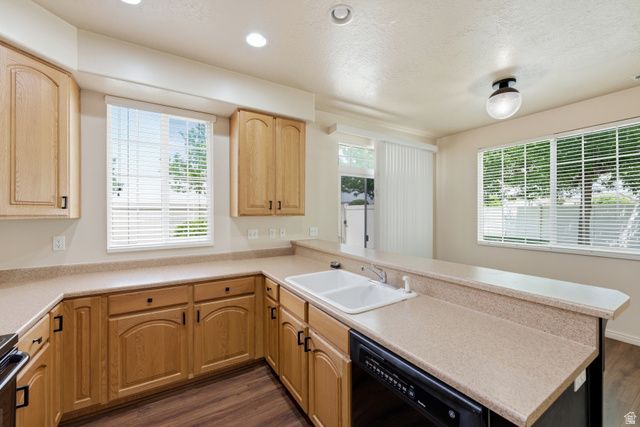 674 CANTERBURY LN, North Salt Lake, UT 84054