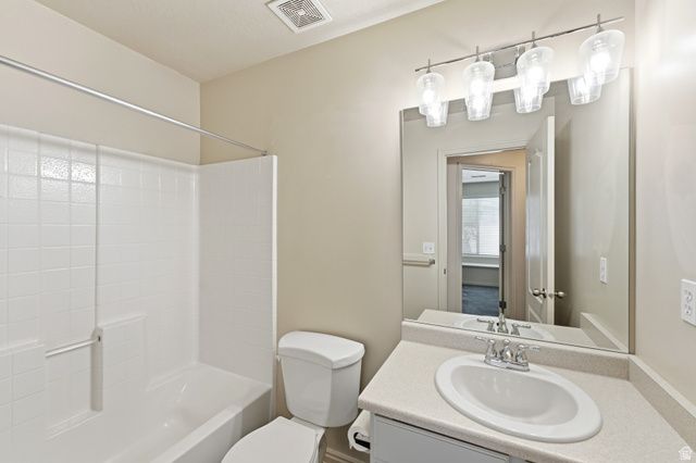 674 CANTERBURY LN, North Salt Lake, UT 84054