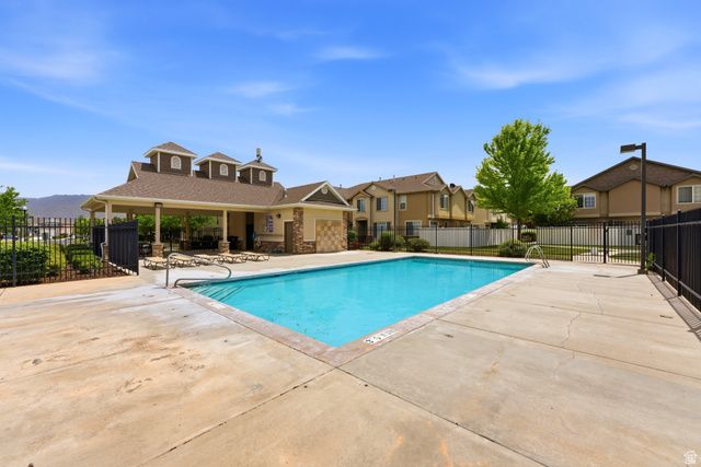 674 CANTERBURY LN, North Salt Lake, UT 84054