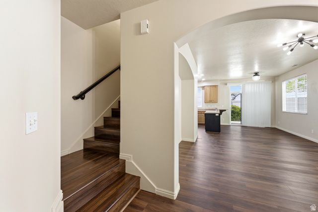 674 CANTERBURY LN, North Salt Lake, UT 84054