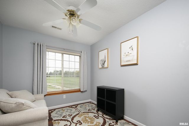 2956 HOLIDAY Court Bldg. 4, Unit 7, Bettendorf, IA 52722