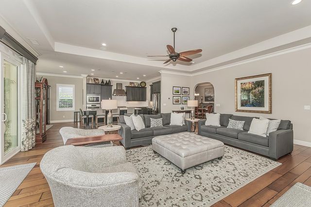 3160 Salem Avenue, Clovis, CA 93619