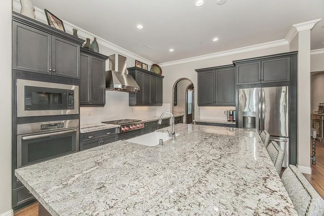 3160 Salem Avenue, Clovis, CA 93619