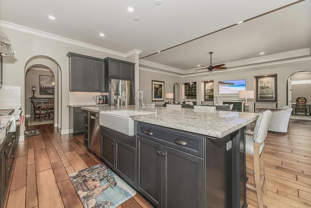 3160 Salem Avenue, Clovis, CA 93619