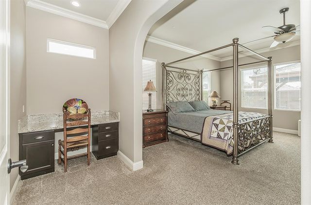 3160 Salem Avenue, Clovis, CA 93619