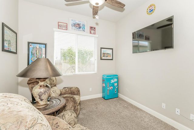 3160 Salem Avenue, Clovis, CA 93619