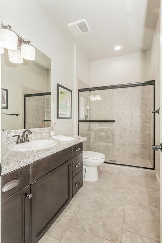 3160 Salem Avenue, Clovis, CA 93619