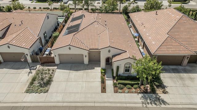 3160 Salem Avenue, Clovis, CA 93619