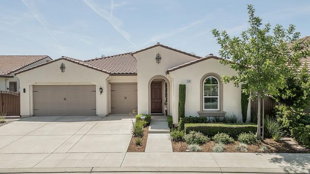 3160 Salem Avenue, Clovis, CA 93619