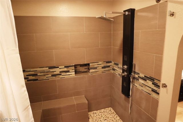 2200 South Fort Apache Road 2032, Las Vegas, NV 89117