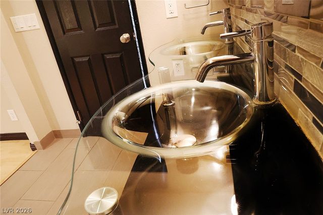 2200 South Fort Apache Road 2032, Las Vegas, NV 89117