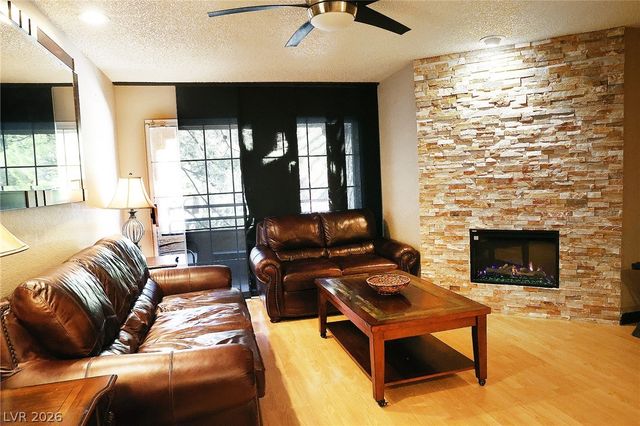 2200 South Fort Apache Road 2032, Las Vegas, NV 89117