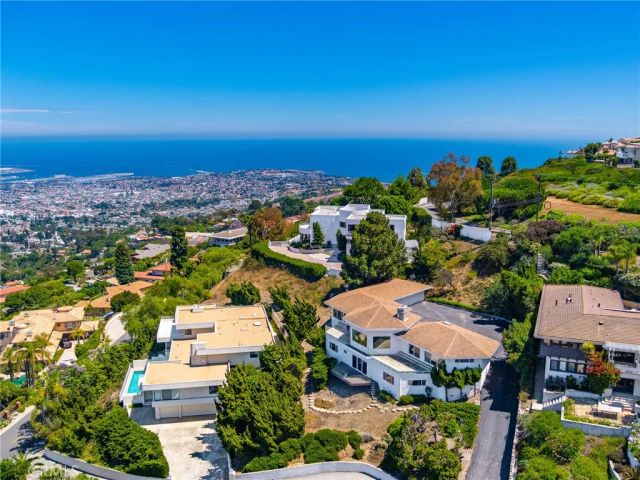 3311 Crownview Drive, Rancho Palos Verdes, CA 90275