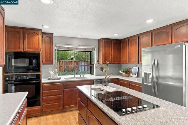 135 Camden Ct., San Ramon, CA 94582