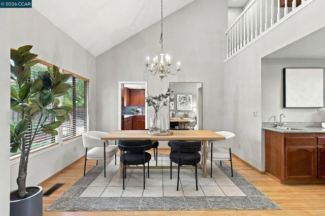 135 Camden Ct., San Ramon, CA 94582