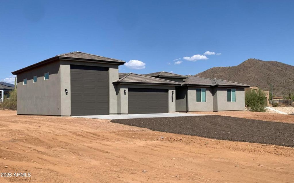 1016 E ARROYO Road, Phoenix, AZ 85086 — photo 2